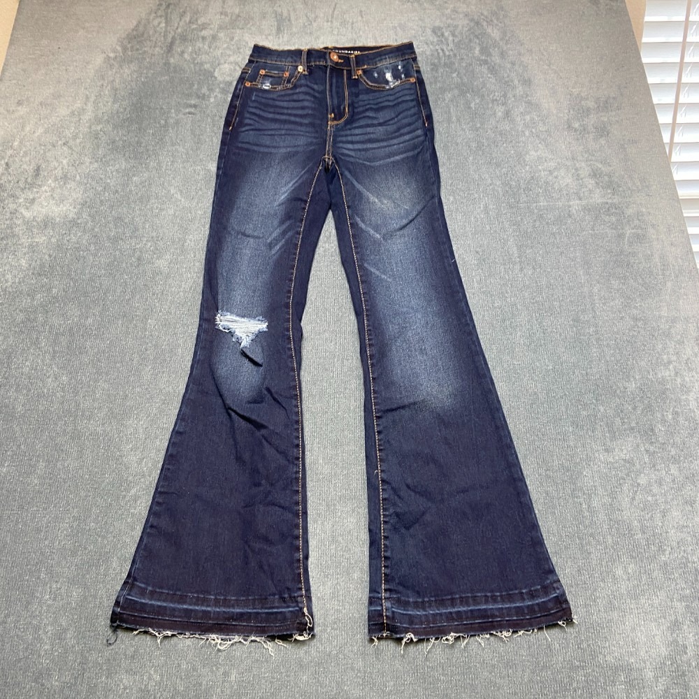No Boundaries Jeans Womens 24x30 Blue Denim Flared Leg Distressed Frayed Hem